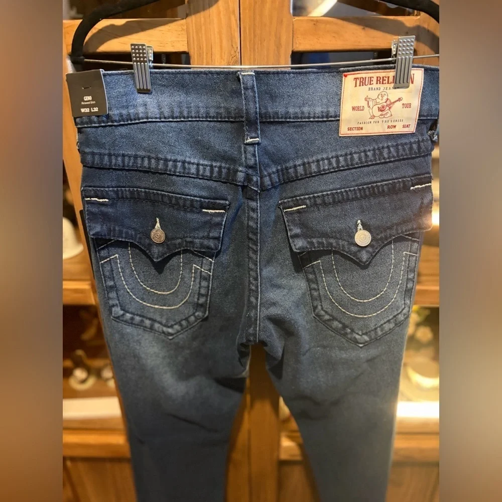 True Religion Geno Relaxed Slim Jeans -  Big Tab Flap NWT 32x32